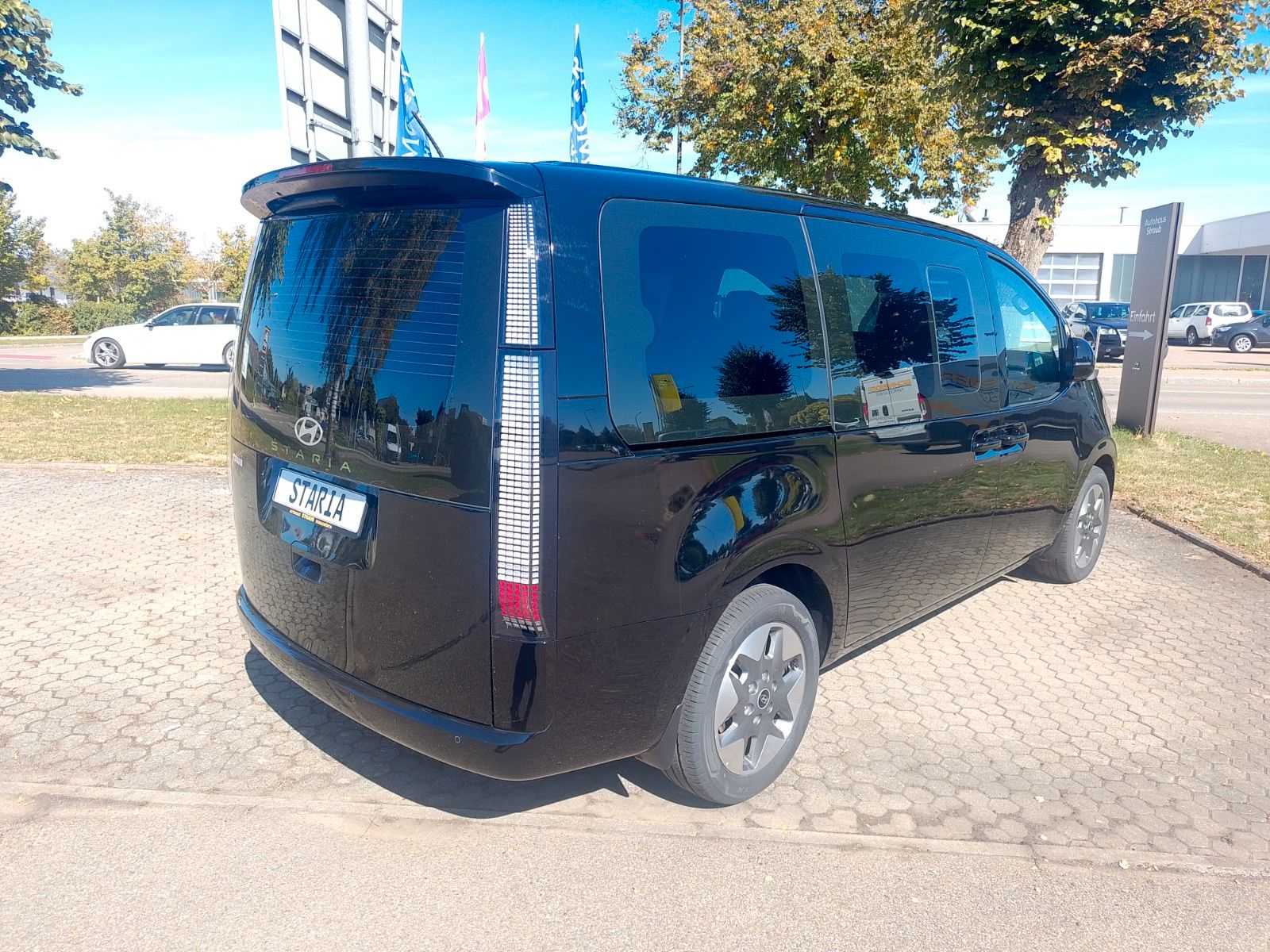 Hyundai Staria – Bild 3
