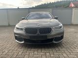 BMW 740Ld xDrive - M Paket 4 Sitzer CHAUFFEUR  - BMW 740 in Osnabrück
