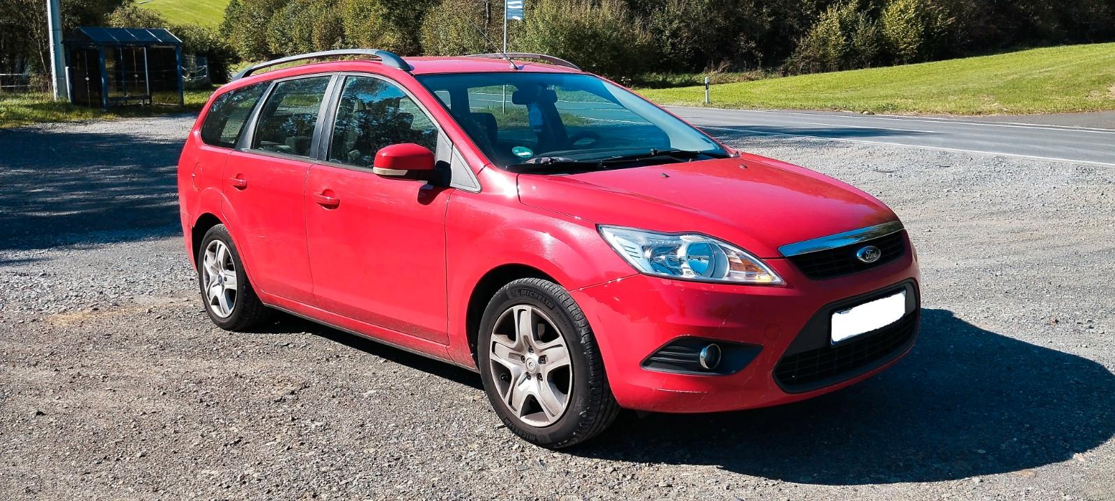 Ford Focus 2010 — interior