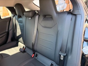Mercedes CLA 200 Shooting Brake - 5