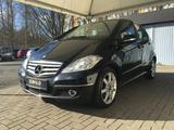 Mercedes-Benz A 180 Avantgarde Autom/Klima/Temp/2x PDC/Sitzh - Mercedes-Benz A 180: Avantgarde