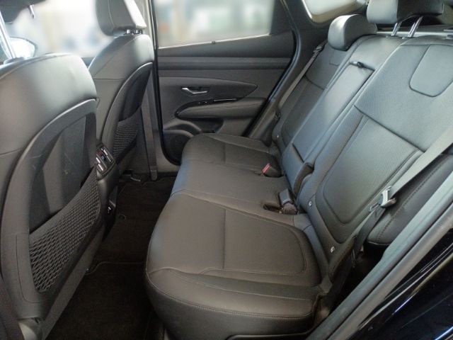 Fahrzeugabbildung Hyundai Tucson FL PHEV (MY25) 1.6 T-GDi (252 PS) 6-AT 4W