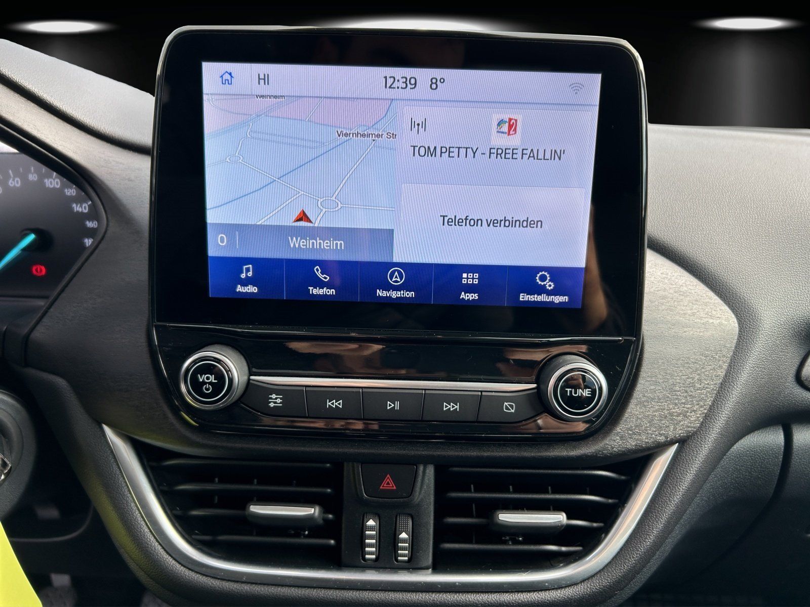 Fahrzeugabbildung Ford Puma 1.0 EcoBoost Titanium X,Pano,Navi