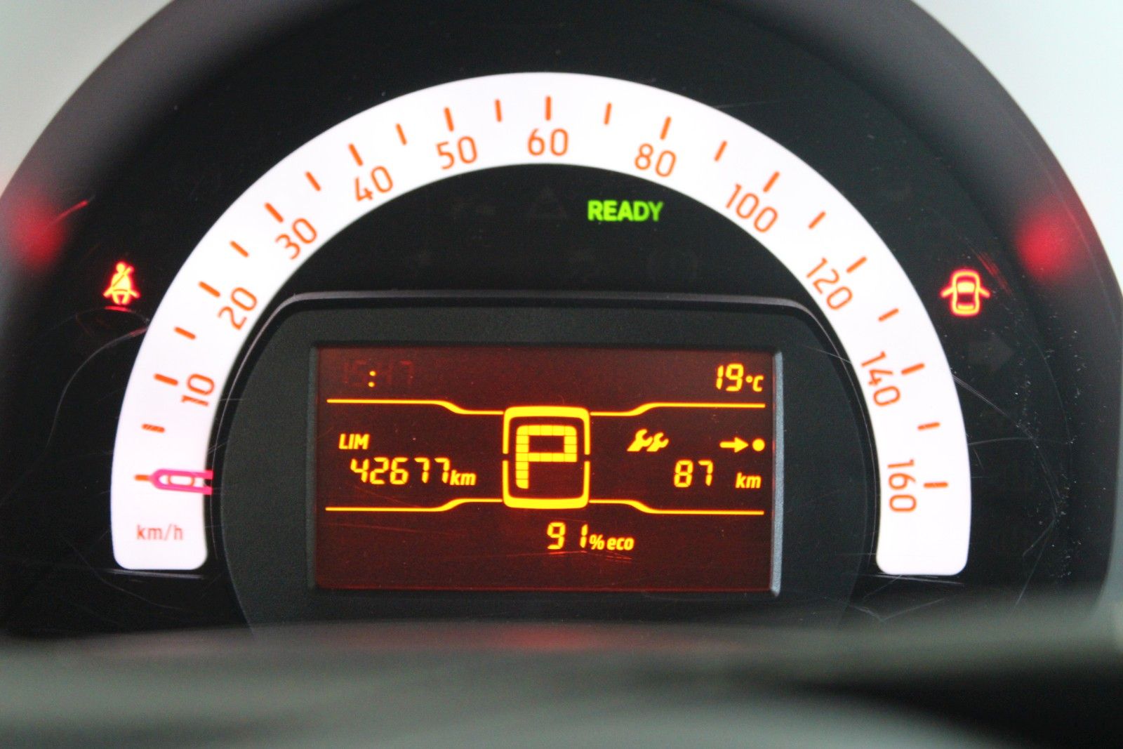 Fahrzeugabbildung Smart ForTwo coupé 60kW EQ Batterie KLIMA Allwetter