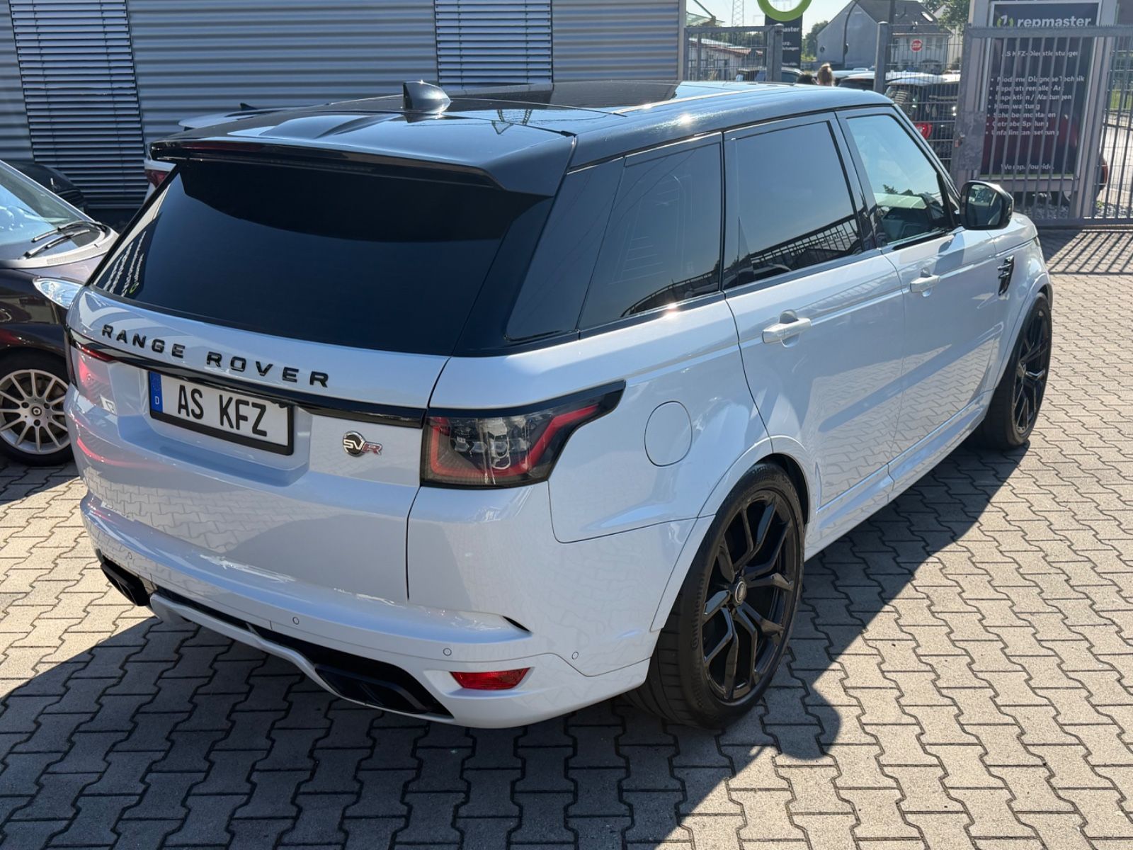Land Rover Range Rover Sport SVR AHK Standheizung foto 8