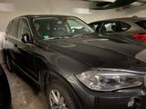 BMW X5 xDrive30d - - BMW X5 in Essen