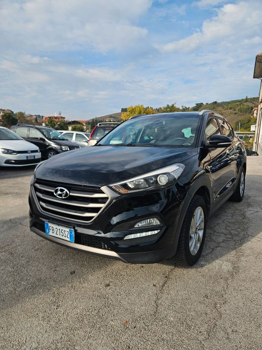 HYUNDAI Tucson