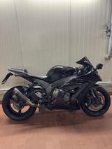 Kawasaki ZX10R - KAWASAKI ZX 10