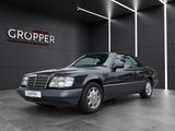 Mercedes-Benz E 200 Mercedes-Benz E 200 Cabriolet Automatik... - Oldtimer: Cabrio