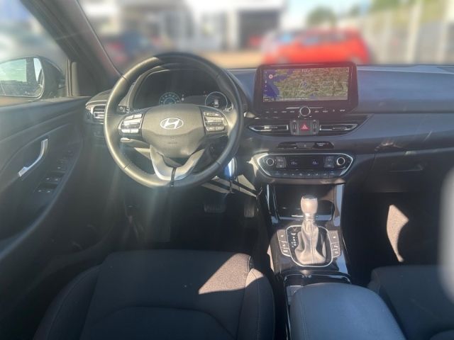 Fahrzeugabbildung Hyundai i30 FL Kombi (MY25) 1.5 T-GDI (140PS) 48V 7-DCT