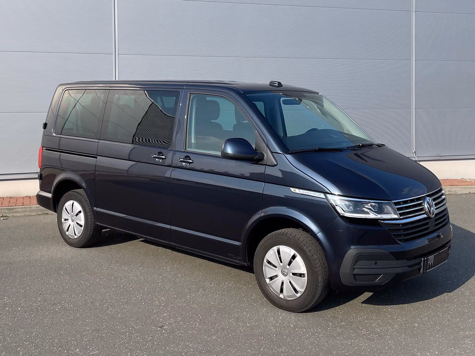 Volkswagen T6.1 Caravelle Comfortline NAV LED TEMP DAB PDC