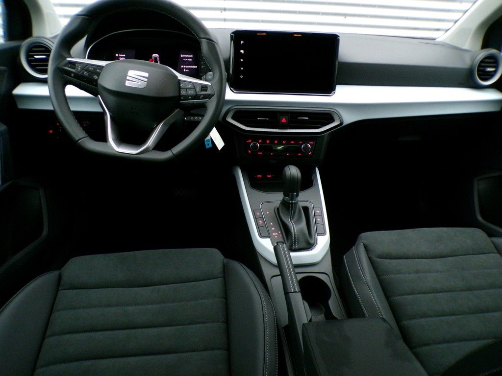 Fahrzeugabbildung SEAT ARONA 1,0 TSI Road Edition