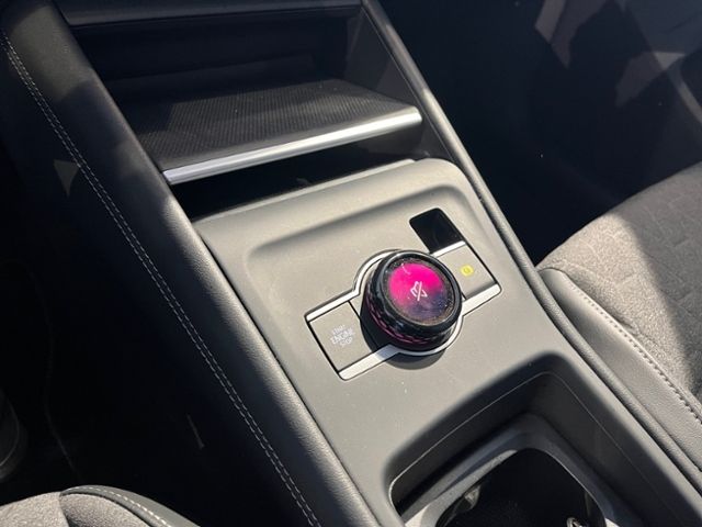 Fahrzeugabbildung Volkswagen Tayron 2.0 TDI DSG LIFE AHK NAVI LED-PLUS GJR