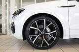 Volkswagen Touareg 2x R-Line Black Style Luft AHK STHZ Pano - VW Touareg Gebrauchtwagen in Kassel
