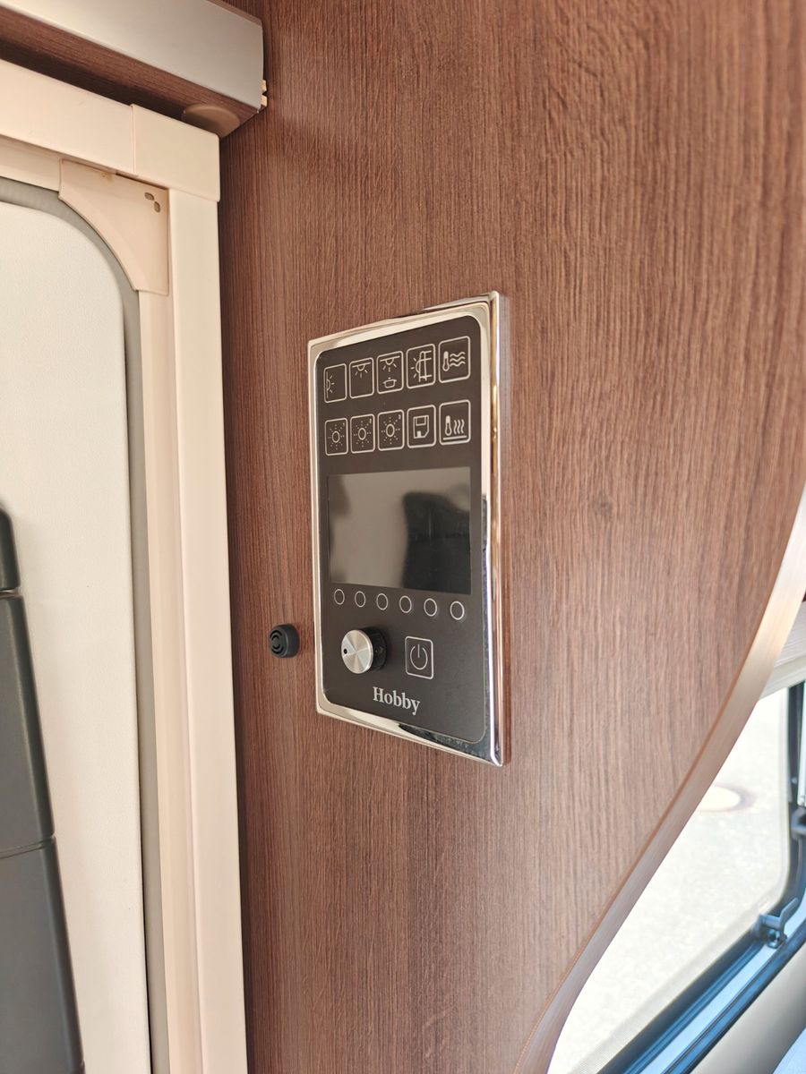 Fahrzeugabbildung Hobby Prestige 720 UKFe - Mover XT4, Isabella Vorzelt