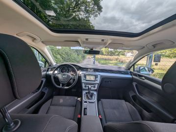 Volkswagen Passat Variant - 11