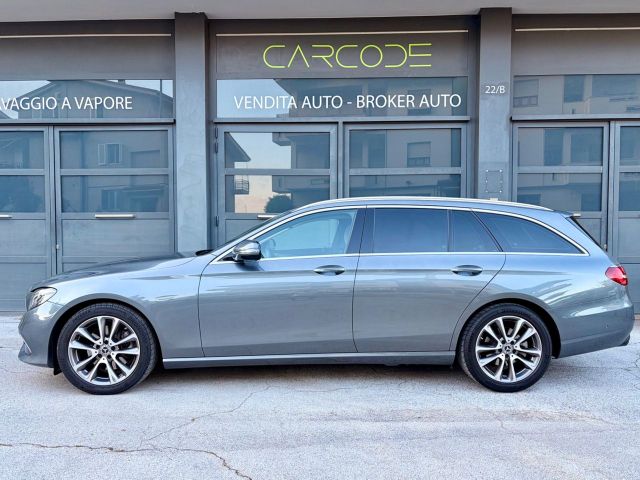 MERCEDES-BENZ Mercedes-benz E 220 4 MATIC BOOK MERCEDES SEDILI