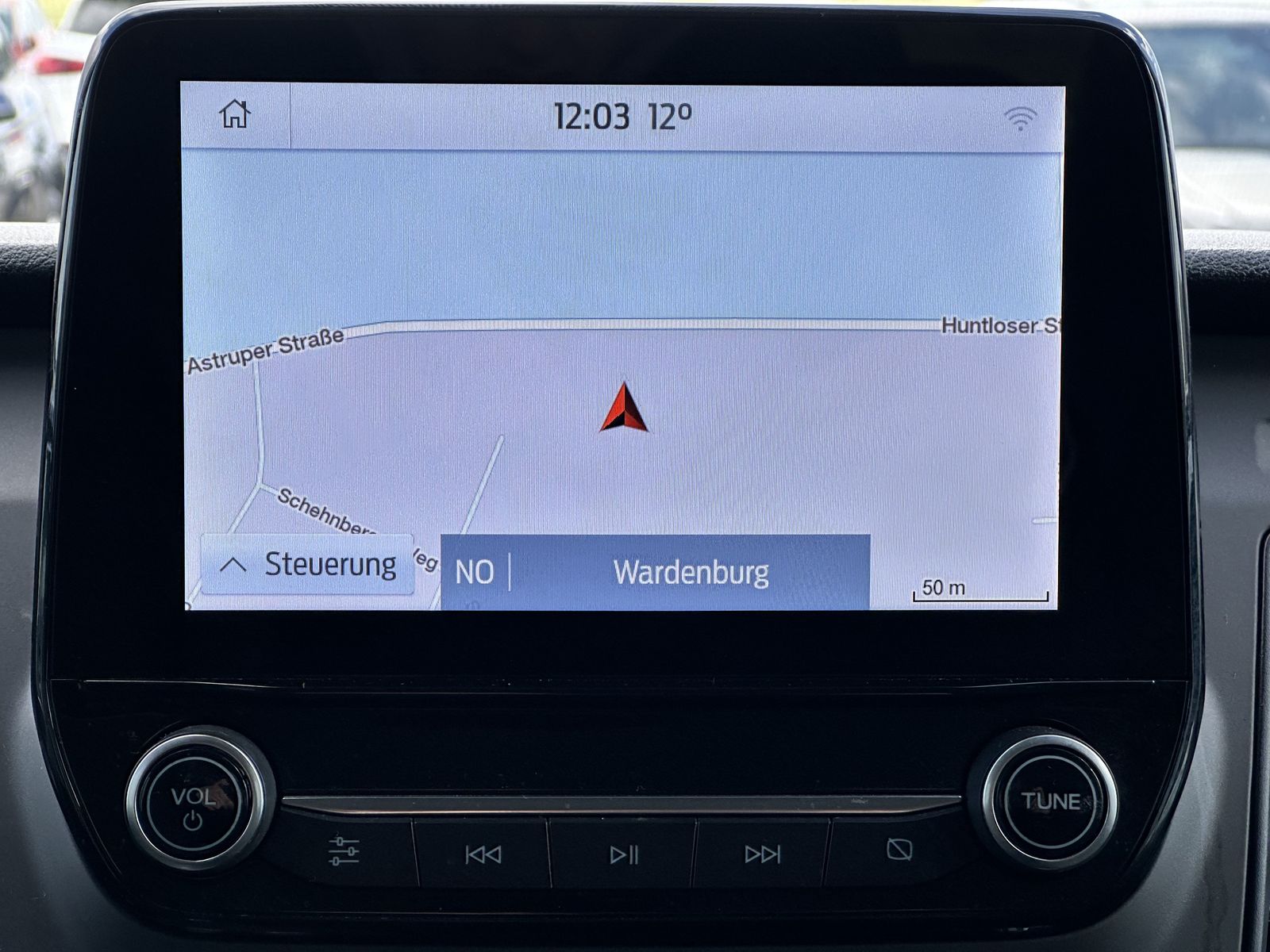 Fahrzeugabbildung Ford Transit 350 L3 DoKa NAV+AHK+CARPLAY+DAB+TEMPOMAT
