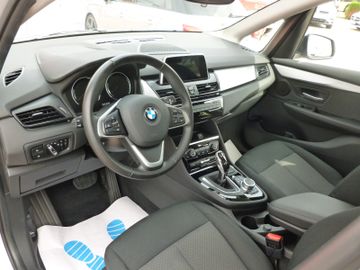 BMW 218 - 10