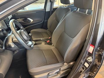 Toyota Yaris - 10