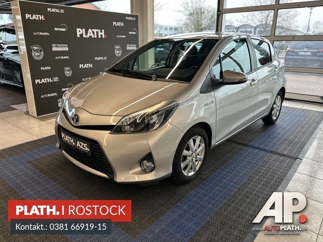 Toyota Yaris Hybrid Life