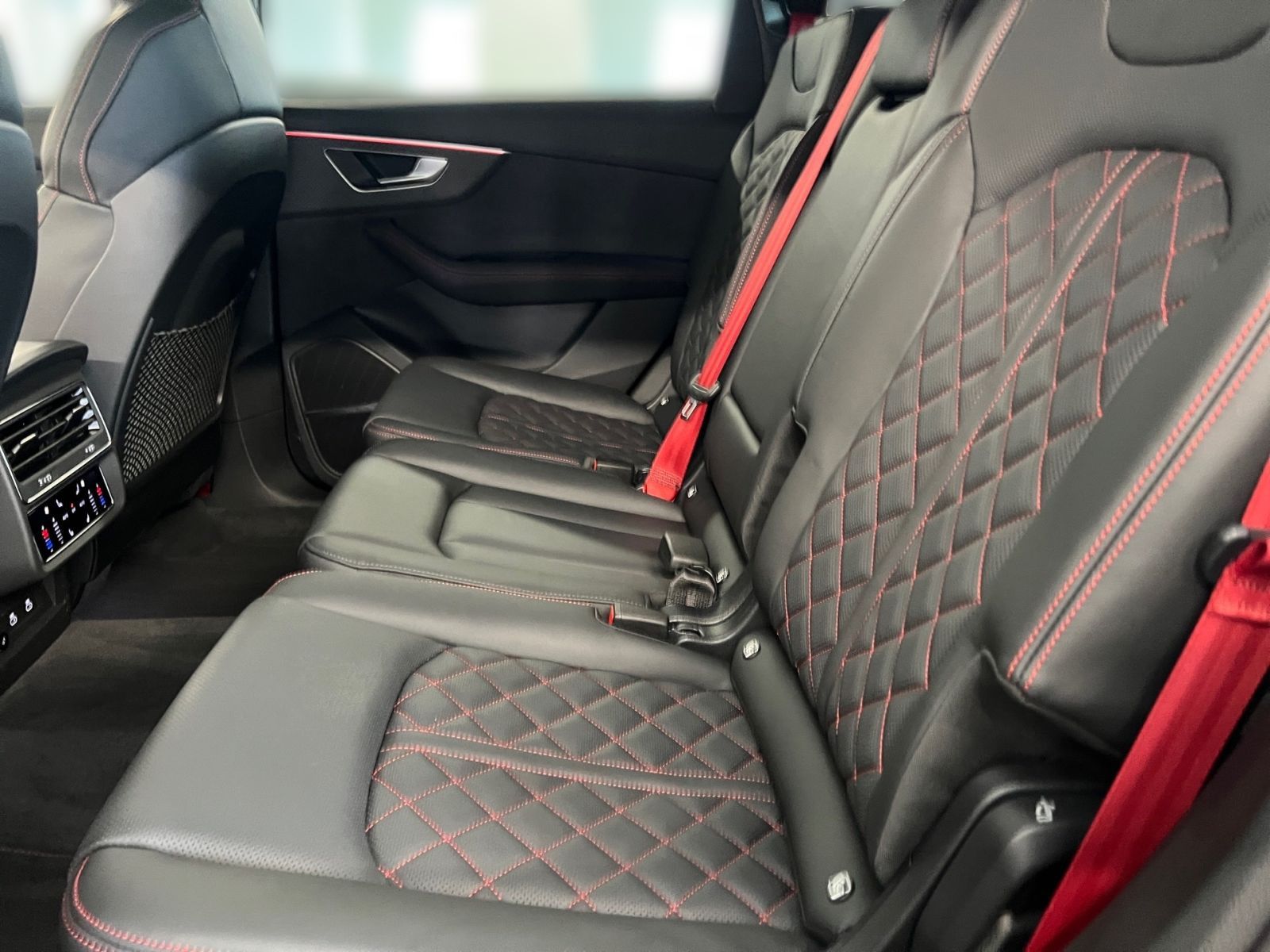 Audi SQ7 - Bild 11