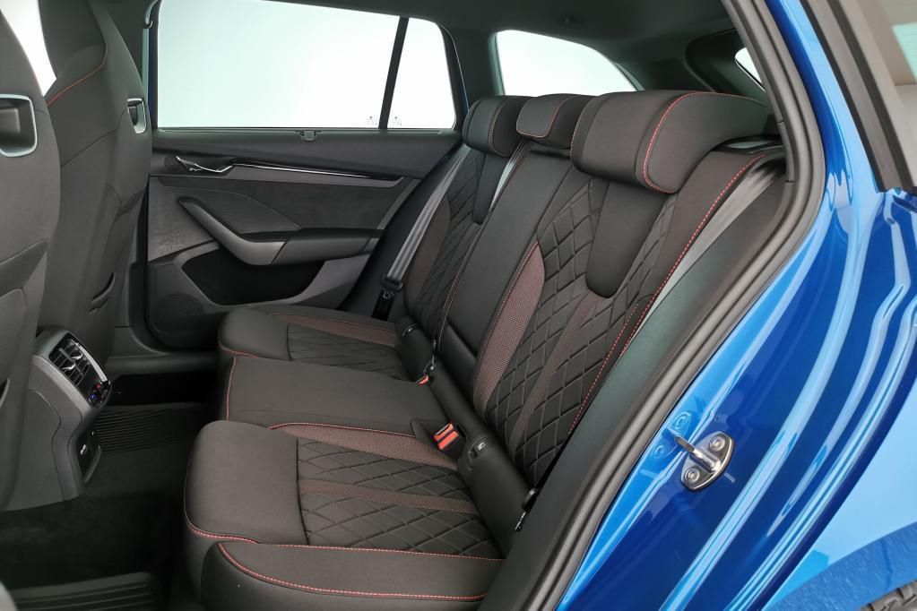 Skoda Octavia Combi RS 2.0 TFSI AHK*Tempo*klima*NAV*SH