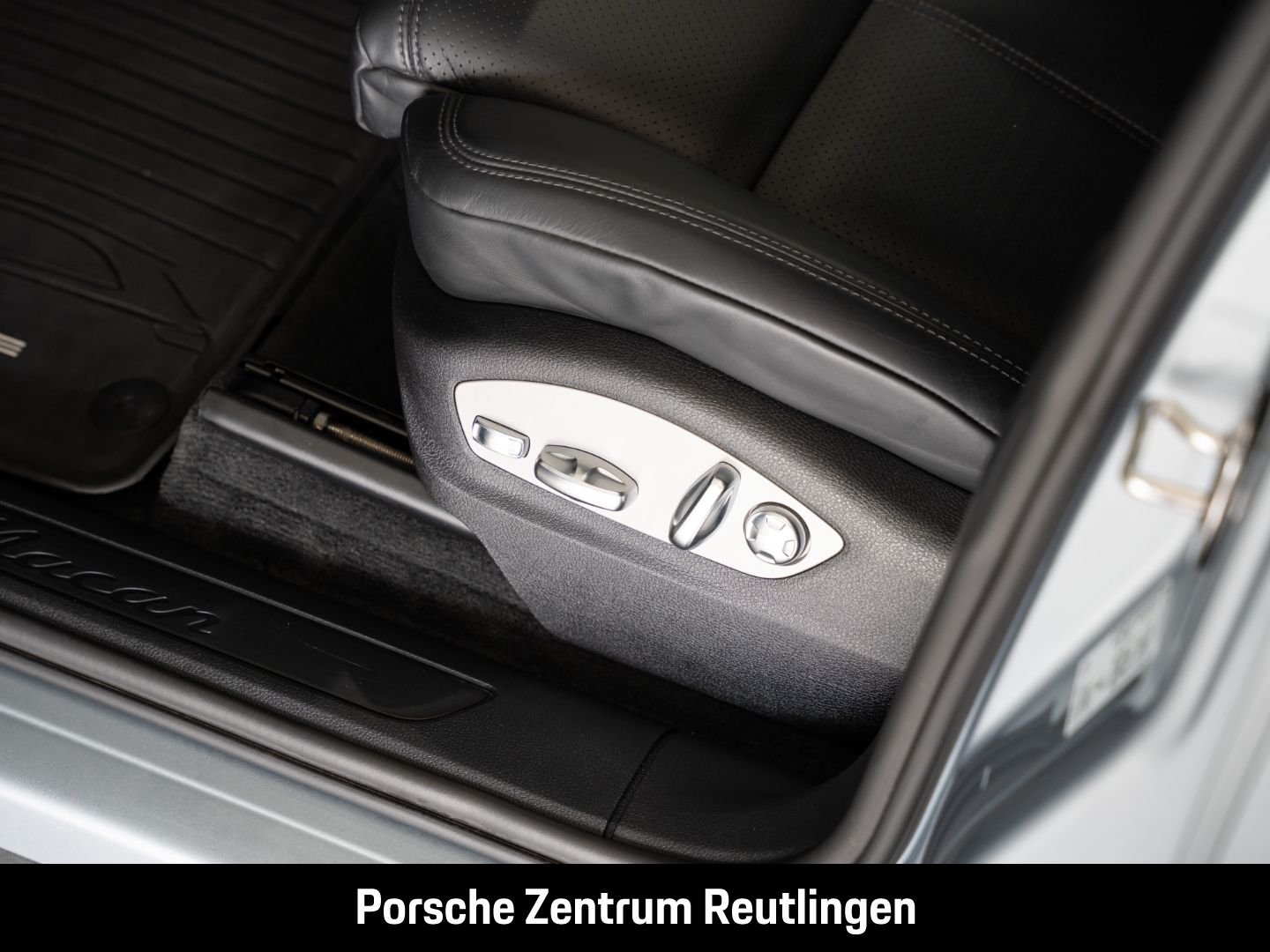 Porsche Macan Sportabgas Standheizung Surround View BOSE foto 19