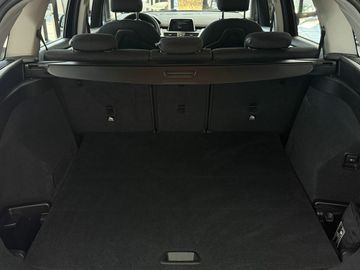 BMW 216 Gran Tourer - 10
