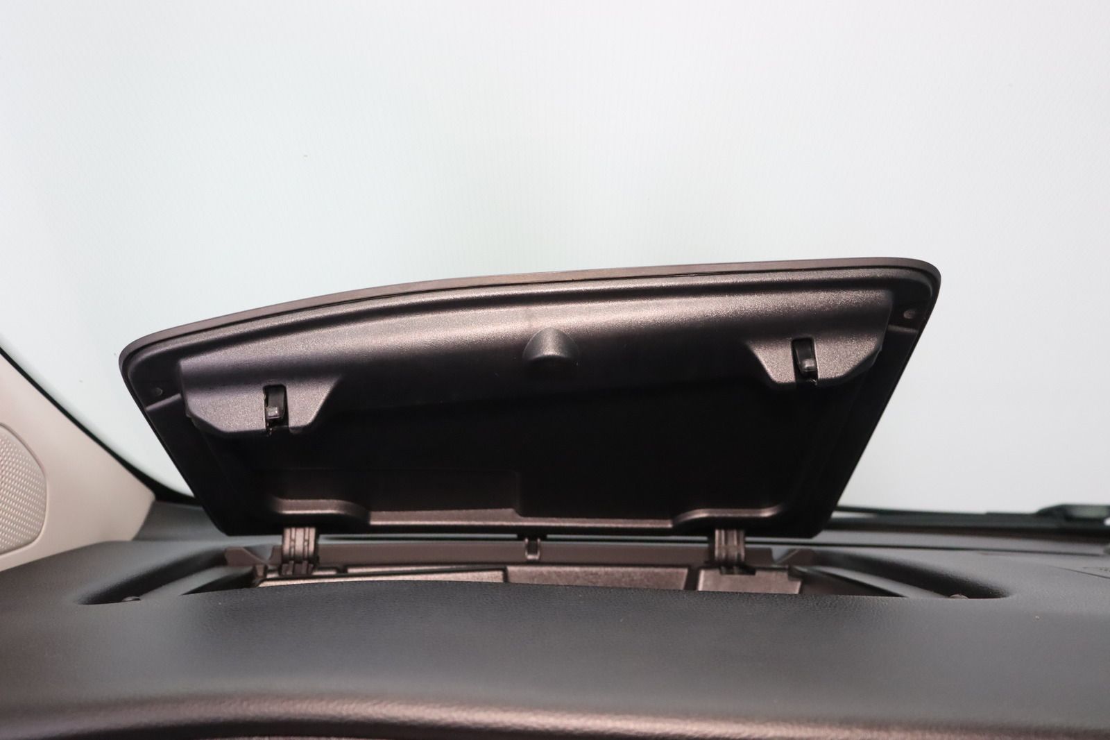 Fahrzeugabbildung Ford Tourneo Custom 2.0 L2 Lang Titanium Black Series