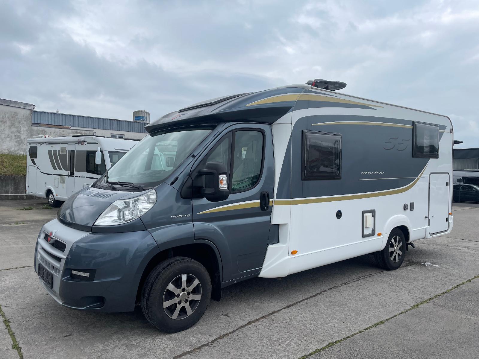 Bürstner T690 fifty five Automatik-Einzelbetten-AHK
