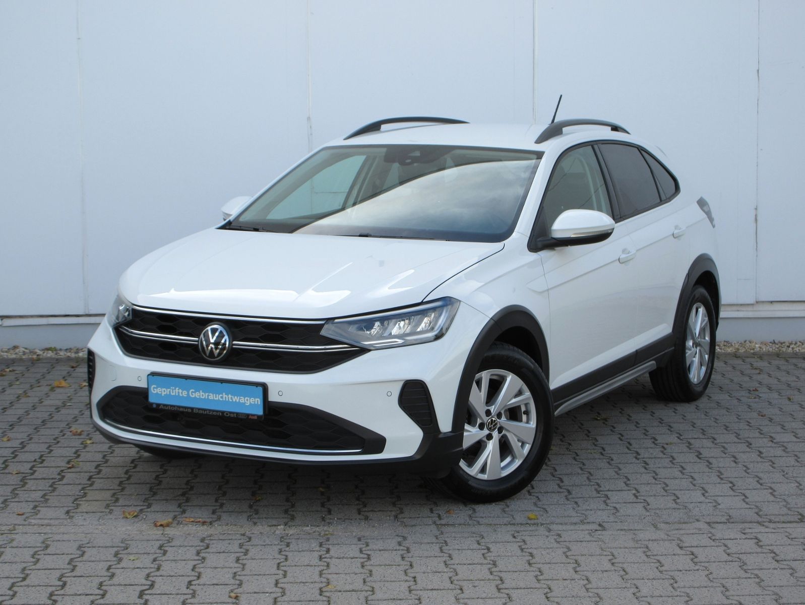 Taigo 1.0 TSI Life LED/NAVI+VZE+RFK/PDC VO+HI/SH