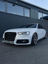 Audi A4 Avant 2.0 TDI SportEditionPlus *Motor NEU * - Audi A4: Motor