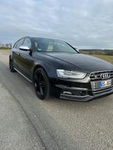 Audi S4 3.0 Audi Exclusive Vollauslastung  - Audi S4: Kombi