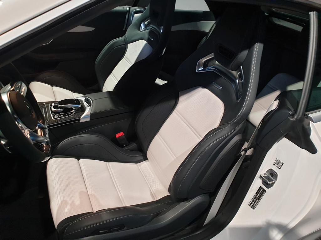 Mercedes-Benz C 63 AMG