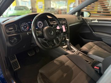 Volkswagen Golf - 12