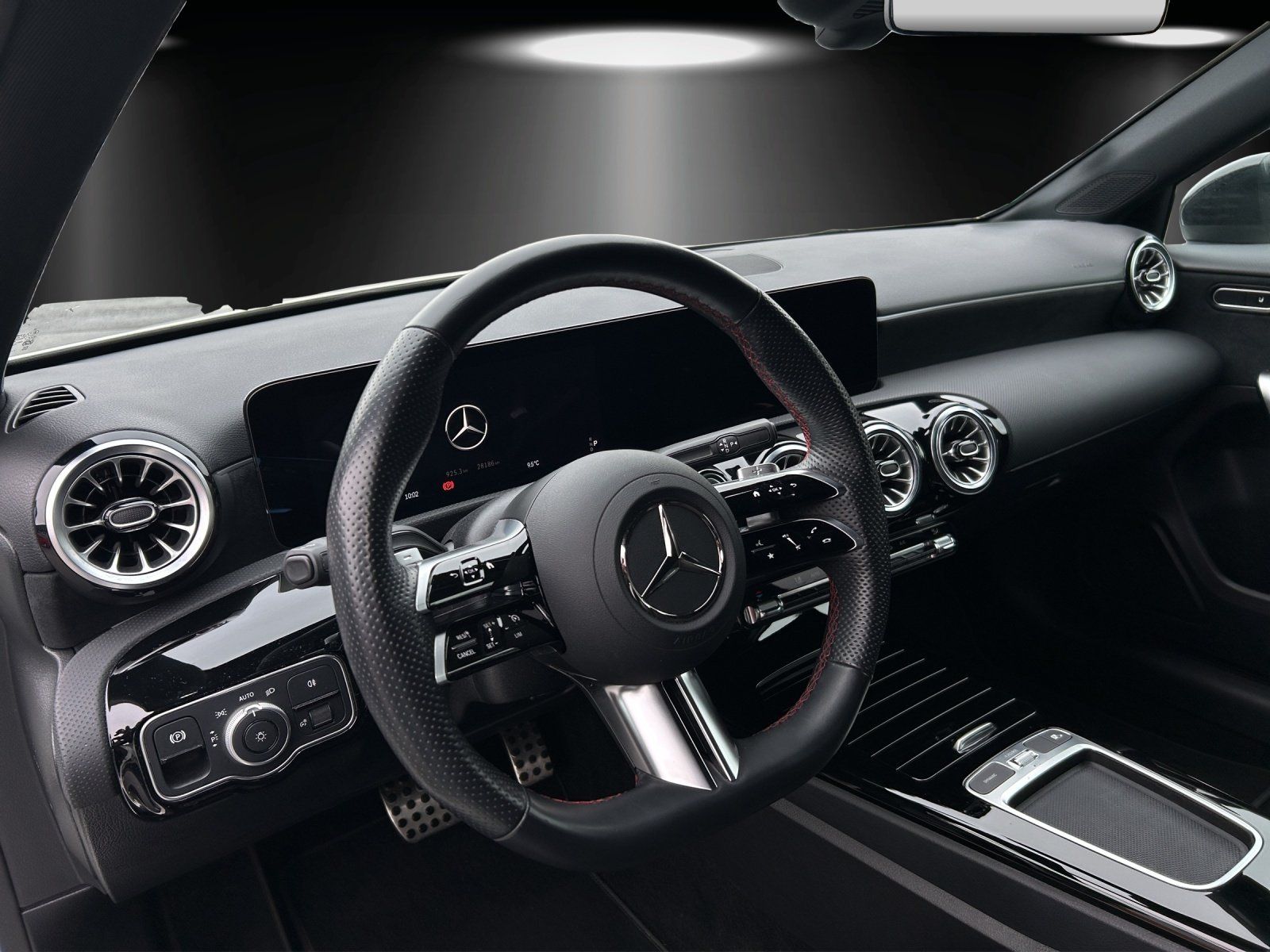 Fahrzeugabbildung Mercedes-Benz A 220 d+AMG KeyGO Totwinkel NIGHT