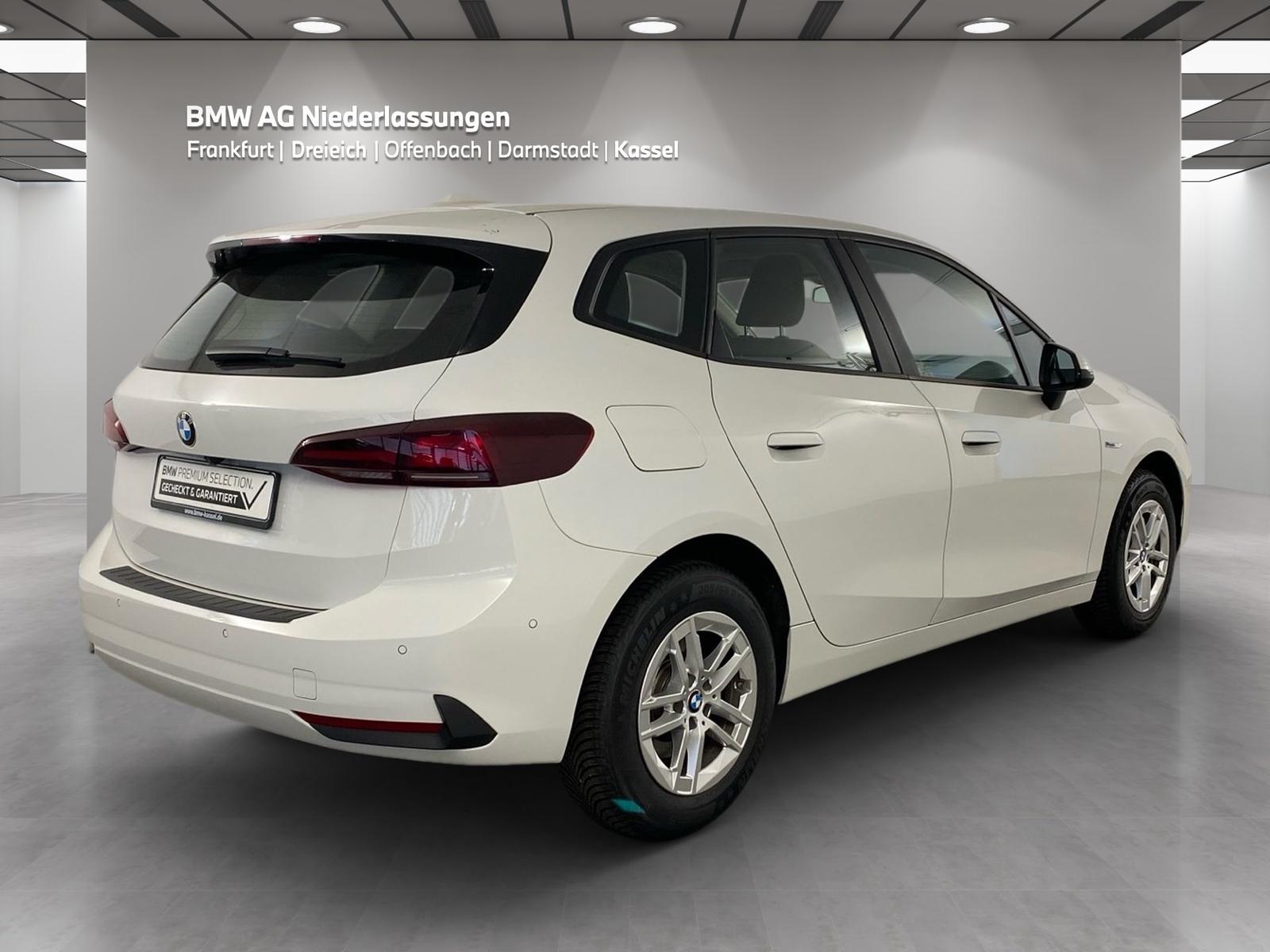 BMW 220i Active Tourer AHK Kamera Sitzheizung