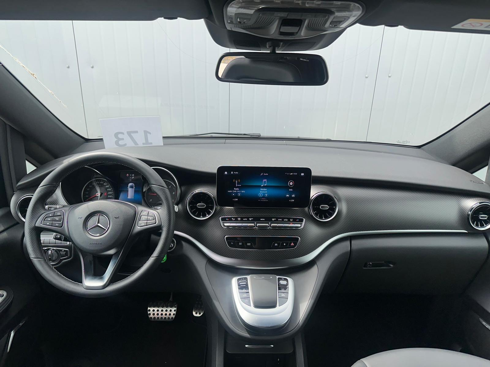 Mercedes-Benz V250 LANG AVANTG AMG-LINE PANO 7SITZ EL.TÜR 360°