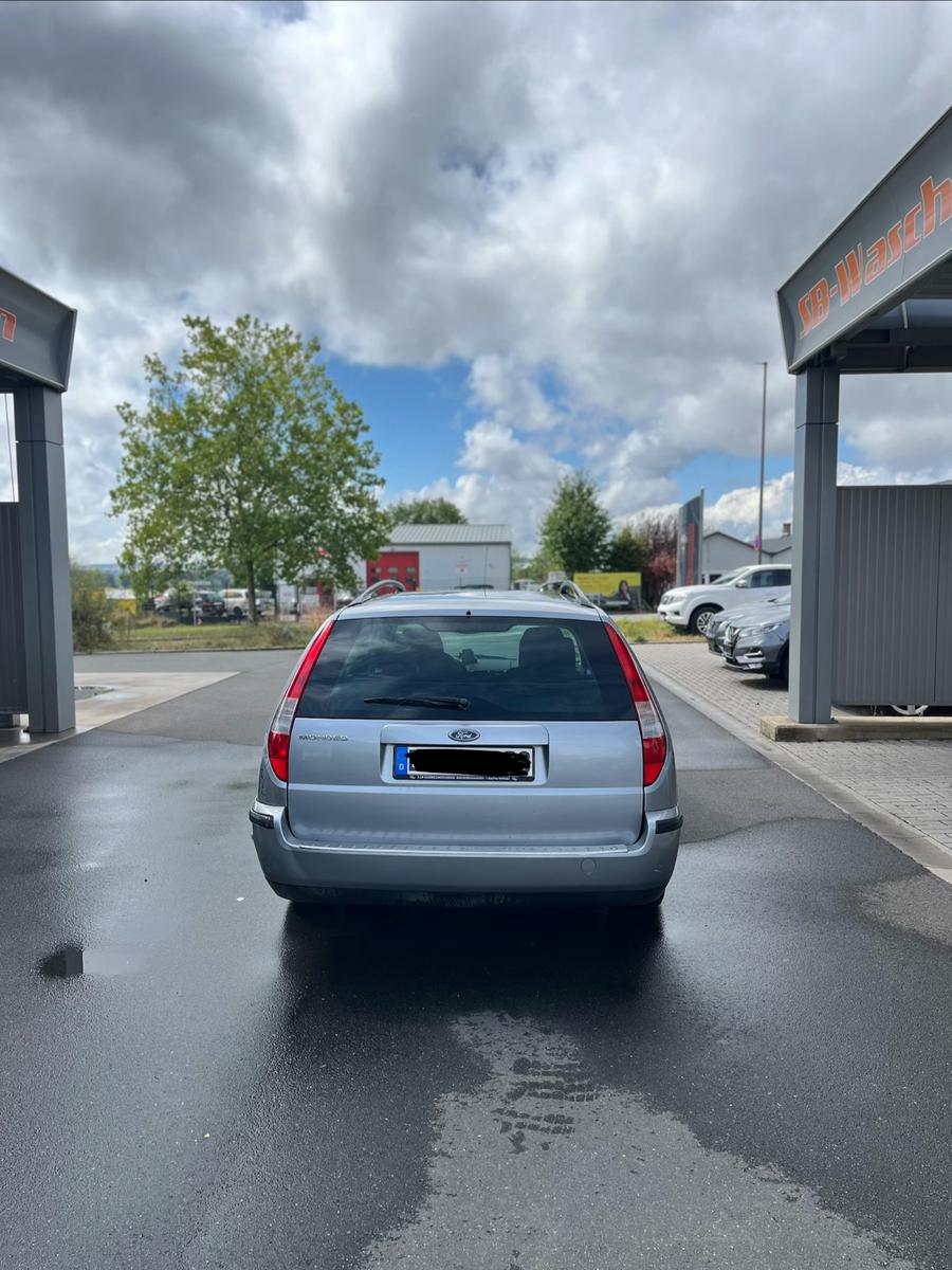 Ford Mondeo 2006 — engine 1.798 cm³, 125 HP (92kW)