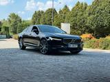 Volvo S90 D5 AWD  Inscription *B&W *360° Ca. *Polestar