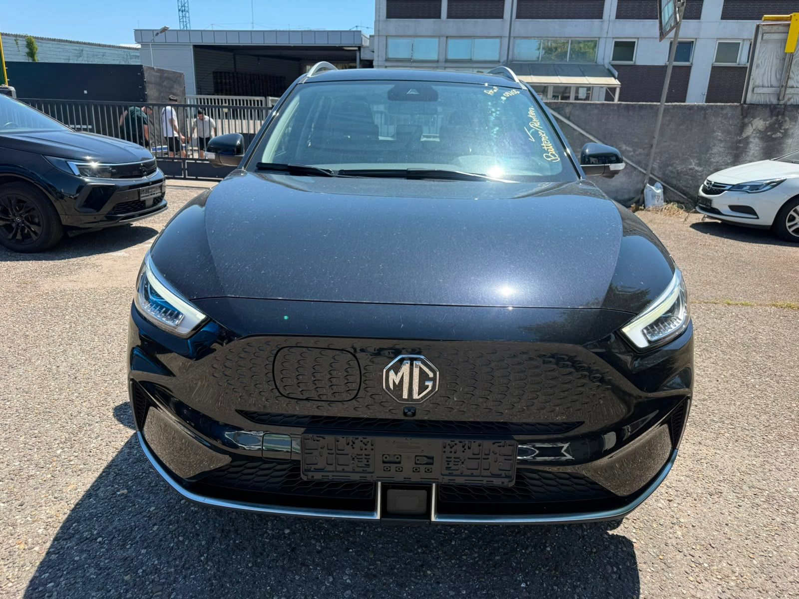 MG ZS EV Luxury Aut/Panodach/LED/Navi/14900netto imagem 2