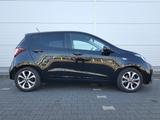 Hyundai i10 YES! Plus+Navigation+SHZ+1.Hand+Top Zustand - Hyundai i10 in Wiesbaden