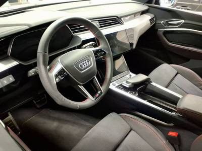 Audi Q8 e-tron - Bild 3