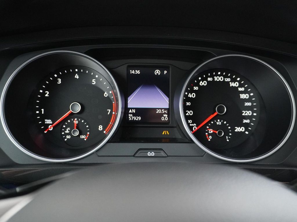 Volkswagen Tiguan Allspace 1.5 TSI Comfortline Business AHK