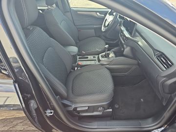 Bild 13 Ford Kuga Titanium 360 Kamera Soundsystem LED Blendfr