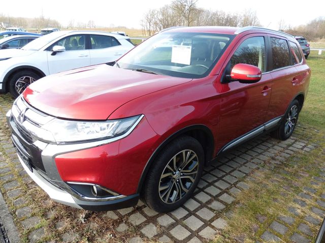 Mitsubishi Outlander 2.2 DI-D 2WD Plus, 7-Sitzer, AHK