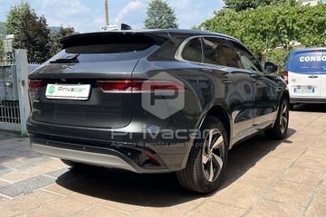 Jaguar F-Pace - 5