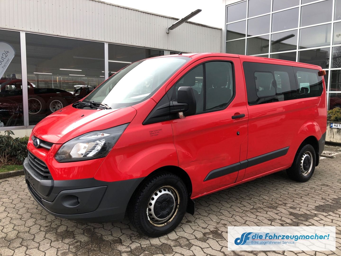 Fahrzeugabbildung Ford Transit Custom Kombi 300 L1 2.2 TDCi *2271 Expor