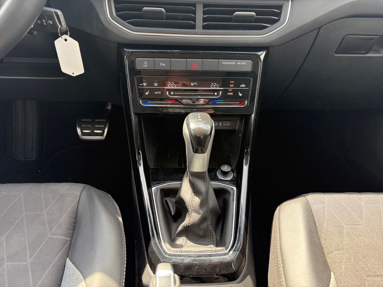 Volkswagen T-Cross - Bild 9